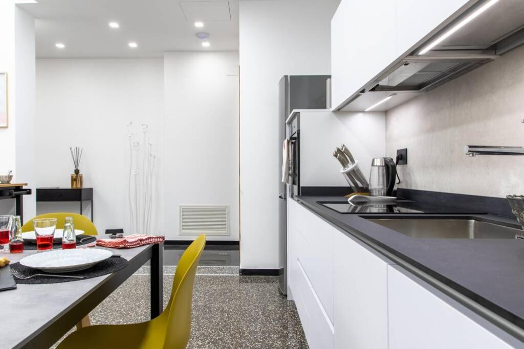 Apartamento Largodoria - Viaarchivolto, Box Auto Privato Incluso Albenga Exterior foto